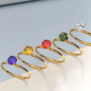 Damen Edelstahl Geburtsstein Ring Gold Vergoldet Rund Zirkonia Klassische Vier Krallenfassung Geometrische Fingerring Hochzeit Schmuck