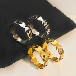 Bagues élégantes en or et argent en forme de poisson avec zircons brillants au design chic