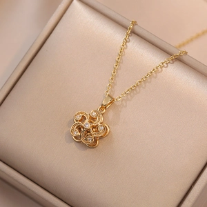 Collier Pendentif Fleur En Acier Titane Serti De Zircon Motif Floral Creux Bijoux De Mode De Luxe Pour Femmes Élégant