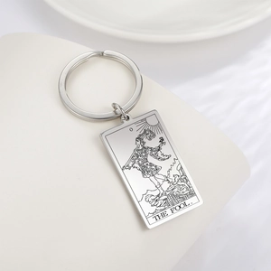 Porte-clés Carte de Tarot Vintage en Acier Inoxydable 304 Arcanes Majeurs Gravés Le Fou Magicien Amoureux Porte-clés Bijoux Mystiques Cadeau