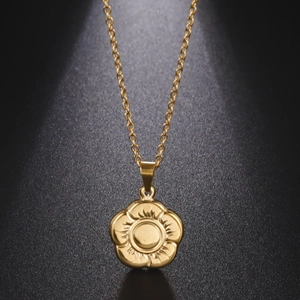 Elegant 304 stainless steel golden five-petal flower pendant necklace on fine chain