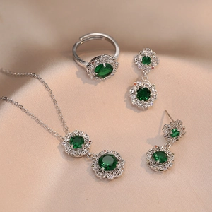 Vintage emerald zircon flower jewelry set with necklace, ring and earrings for women