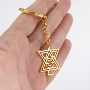 Porte-clés géométrique en acier inoxydable doré avec pendentif triangle et étoile