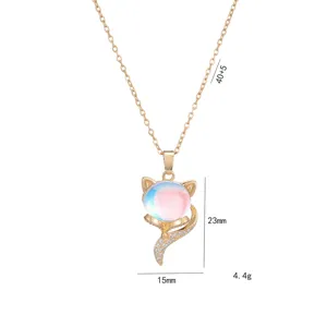 Elegante Fuchs-Halskette mit Opal-Edelstein und Zirkonia-Inlay auf Goldkette