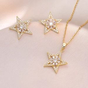 Gioielli Stella Moda Acciaio Inossidabile Zirconia Intarsiato Collana Orecchini Lobo Elegante Catena Clavicicola Donne