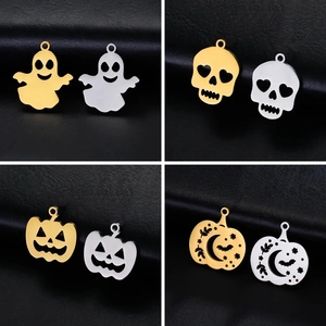 Ciondoli Halloween in Acciaio Inossidabile Traforati Zucca Fantasma Teschio Pipistrello per Creazione Gioielli DIY Oro Argento
