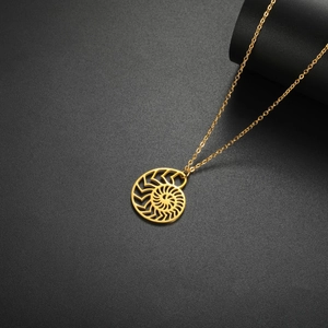 Macro di collana in acciaio inossidabile dorato con pendente a spirale nautilus
