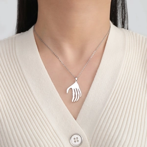 Collier punk en acier inoxydable avec pendentif main de squelette argenté sur chaîne fine