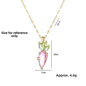 Collier pour femme avec pendentif carotte en verre rose et chaîne dorée, 40+5cm, 4.6g