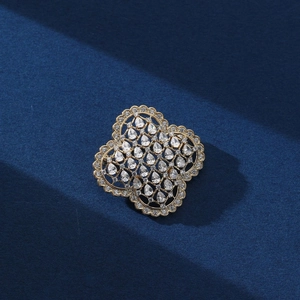Broche Fleur Trèfle Épinglette Cuivre Creux Plaqué Or Avec Zircone Pour Femmes Bijoux Vintage De Luxe Cadeau
