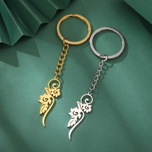 Floral hollow titanium steel keychain in gold and silver finish with long flower pendant