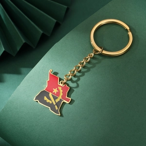 Porte-clés carte de l'Angola en acier inoxydable doré aux couleurs du drapeau