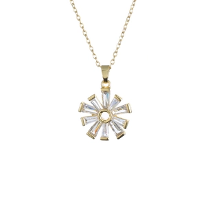 Élégant collier en acier titane doré avec pendentif tournesol en zircon sur fond blanc