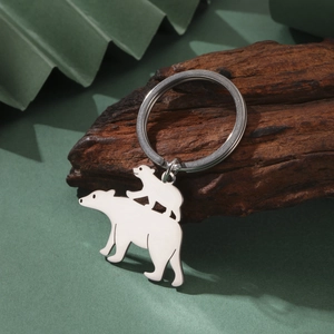 Creative polar bear stainless steel keychain featuring mother and cub animal pendant