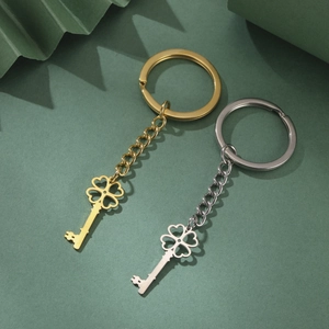 Fashion Stainless Steel Four Leaf Clover Key Keychain For Women Lucky Clover Shape Key Ring Pendant Bag Charm Jewelry Gift