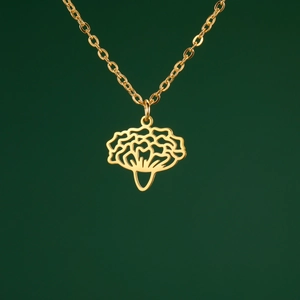 Detaillierte Nahaufnahme des goldenen Nelken-Anhängers mit feinem Ausschnitt-Design