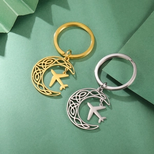 Stainless Steel Hollow Crescent Moon Celtic Knot Keychain With Airplane Pendant Vintage Travel Jewelry Key Ring For Women Men Gift