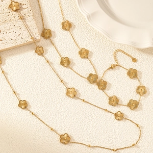 Elegant gold-plated stainless steel flower bracelet and necklace set for women