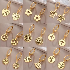 Boucles d'Oreilles Créoles en Acier Inoxydable pour Femmes Plaqué Or Argent Pendentif Cœur Croix Soleil Tortue Signe de Paix Poisson Fleur Bijoux Cadeau