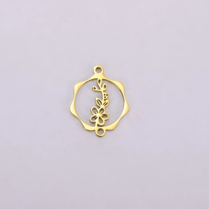 Détail du pendentif fleur en acier inoxydable doré pour la création de bijoux DIY