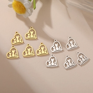 Detailed set of 10 heart-shaped cat charms in gold and silver for DIY jewelry making