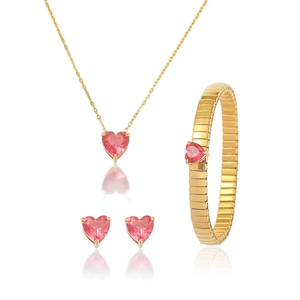 Detailansicht des rosa Herz-Zirkon-Schmucksets mit goldener Halskette und Armband
