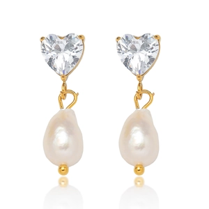Élégantes boucles d'oreilles cœur en or avec zircons brillants et perles baroques