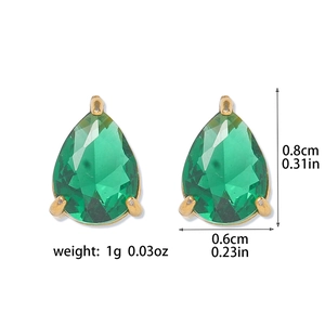 Spécifications de taille pour pendentifs goutte en zircone vert émeraude de 0,8 cm