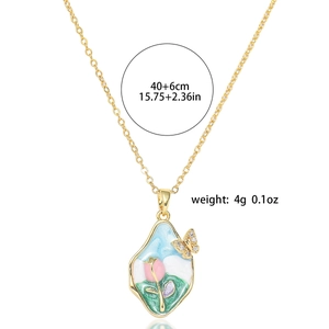 Detail showing the 4g weight and 40+6cm chain length of the floral enamel pendant necklace