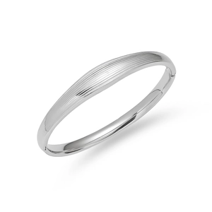 Minimalistischer Armreif aus Titanstahl mit gerippter Textur und poliertem Finish