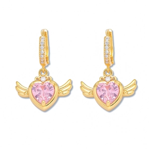 Boucles d'oreilles cœur aile d'ange dorées avec pierres roses et cristaux