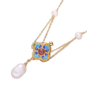 Franse retro gouden ketting met natuurlijke zoetwaterparels en blauwe emaille bloemenhanger