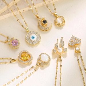 Collana di Lusso in Acciaio al Titanio con Zirconia Ciondolo a Cuore Luna Fiocco Catena a Clavicola Oro Gioielli Donna