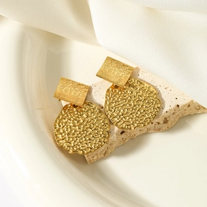 Golden hammer texture irregular round drop earrings with elegant matte metallic finish