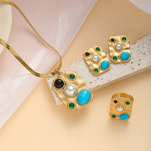 Parure de Bijoux Vintage en Acier Inoxydable 316L Plaqué Or 18K Rectangle Martelé Pierres Multicolores Collier Boucles d'Oreilles Bague
