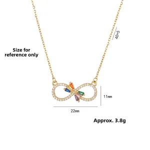 Collar con colgante de infinito y circonitas de colores en cadena de acero inoxidable