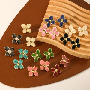 Vintage Four-Petal Flower Enamel Stainless Steel Stud Earrings For Women Light Luxury Drip Oil Floral Ear Jewelry Gift