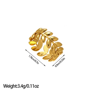 Detailed dimensions of 18k gold plated leaf ring showing weight and size measurements