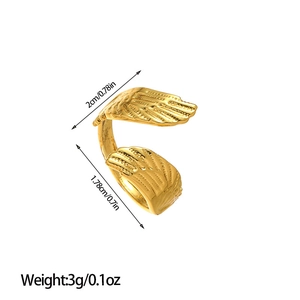 Detailed size and weight view of 18k gold plated stainless steel angel wing ring