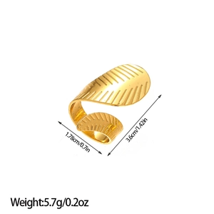 Detailed view of gold-plated leaf ring showing precise size 3.6cm and textured grooves