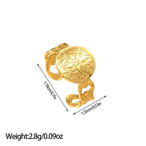 Detail view of 18k gold plated stainless steel ring with star relief and size dimensions