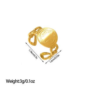 Detailed view of 18k gold plated leaf hollow ring with dimensions 1.78cm and 3g weight