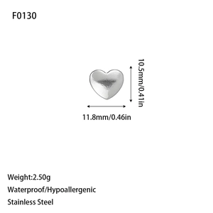 Macro detail of 10.5mm stainless steel heart pendant with weight and size specifications