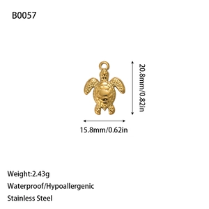 Détail du pendentif tortue en acier inoxydable doré 18K avec dimensions et infos