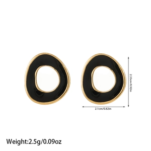 Detail view of oval black and gold earrings with dimensions and weight measurements