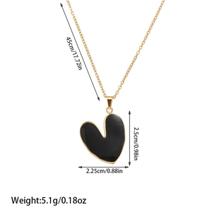 Detailed view of heart pendant necklace with dimensions and weight measurements