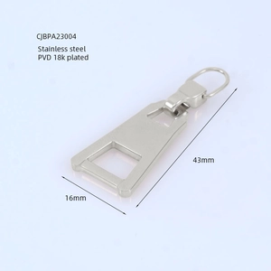 Détail du tirette de fermeture en acier de 43mm avec dimensions et plaquage or PVD 18k