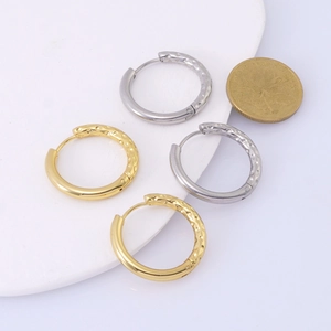 Vintage geometric hammered hoop earrings in gold and silver finish for women