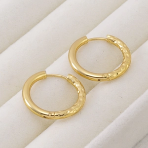Retro geometric gold hoop earrings with half smooth and half hammered textured surface