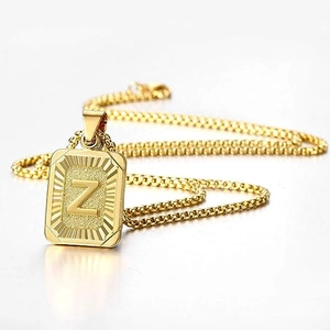 Collana con pendente quadrato lettera Z fronte-retro in acciaio inossidabile 18K